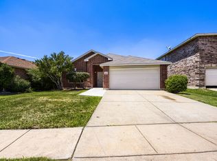 16909 Fenwick Ct, Justin, TX 76247