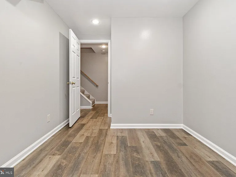 54 Hamlet Dr — Photo 22