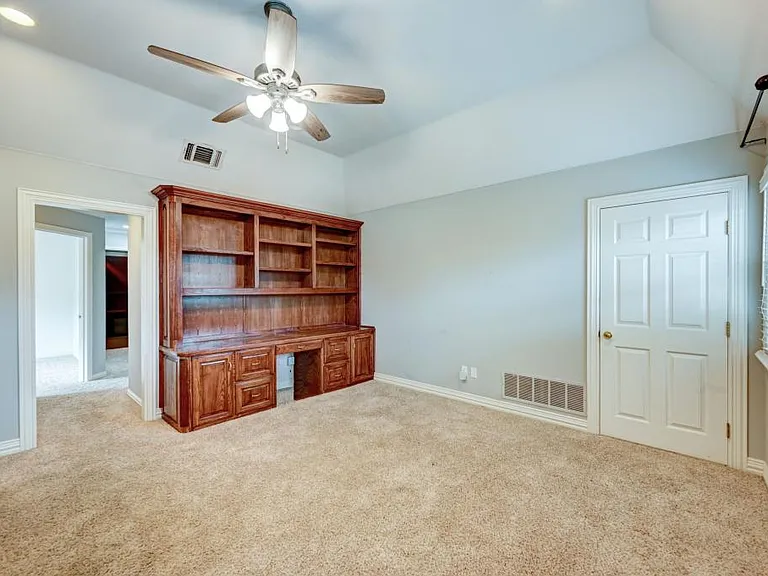 2804 Vermont Ct — Photo 25