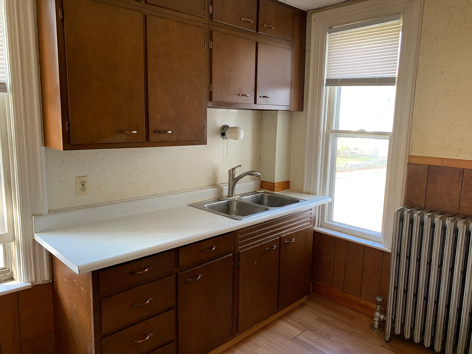 2 bed, 1000 sqft, $1,650 — Photo 2