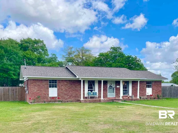 609 E Pine St, Atmore, AL 36502