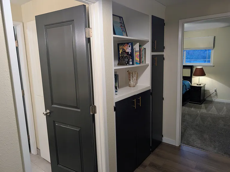 Hallway leading to Primary Bedroom