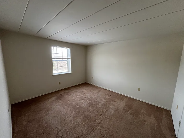 Cresap Knolls — Photo 38