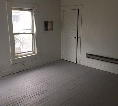 5th image of 1444 Germantown St