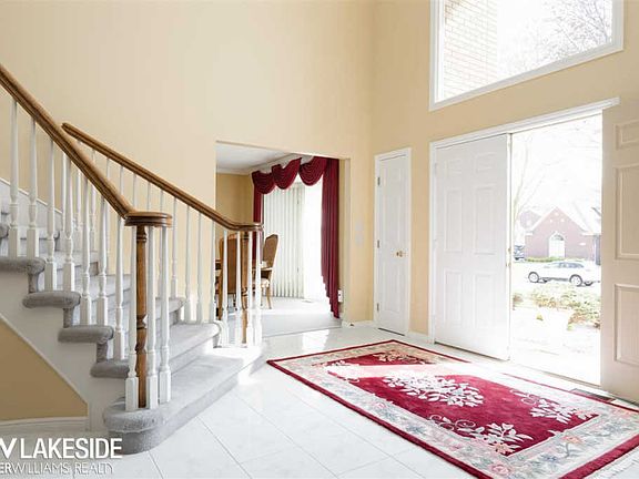 3rd image of 54565 Flamingo Dr