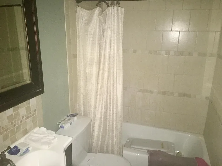 2nd fl bath