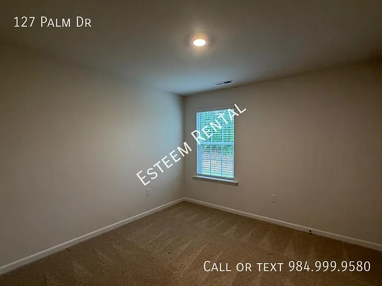 127 Palm Dr — Photo 23