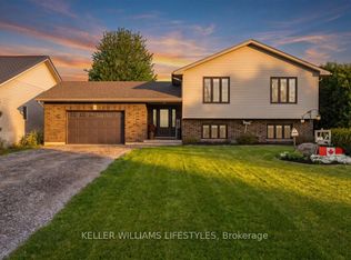 29 Wellington St, Newbury, ON N0L1Z0