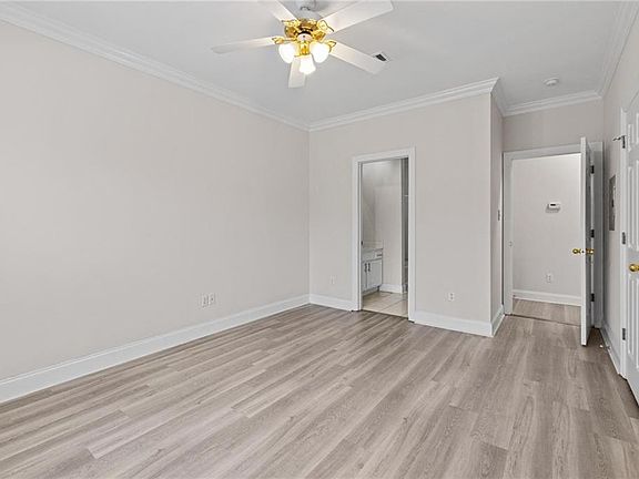 3rd image of 1500 Brightside Dr APT B8