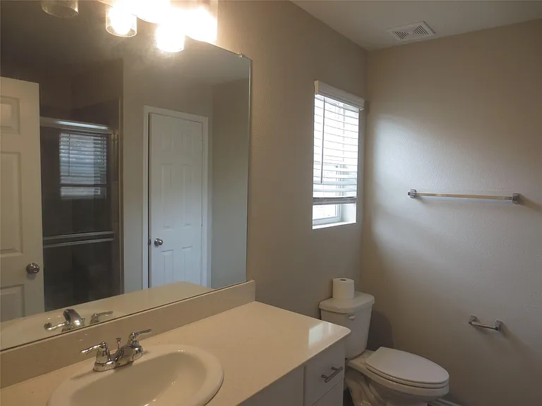 4633 Benham Dr — Photo 18