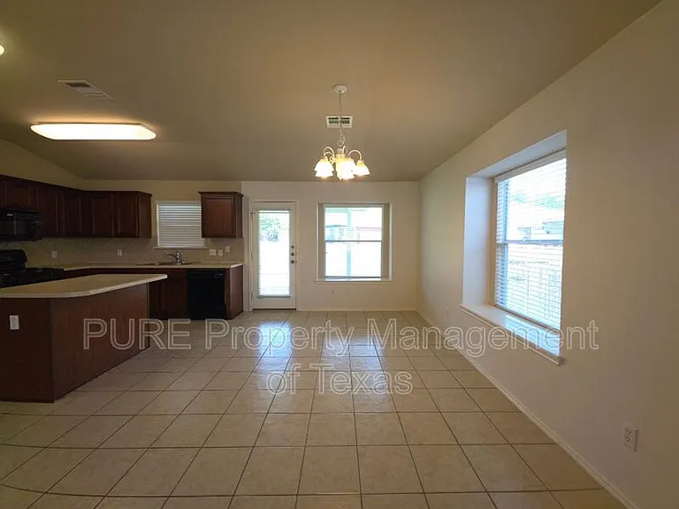 2609 Butler Way — Photo 15