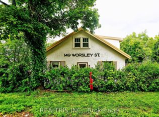 149 Worsley St, Barrie, ON L4M 1M3