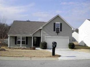 501 Flanders Ct, Greenville, SC 29607