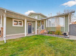 4664 16a Ave NW, Edmonton, AB T6L 2S2