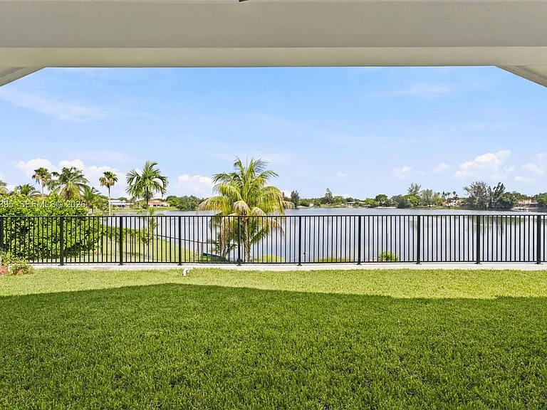 4732 SW 87th Ct — Photo 15