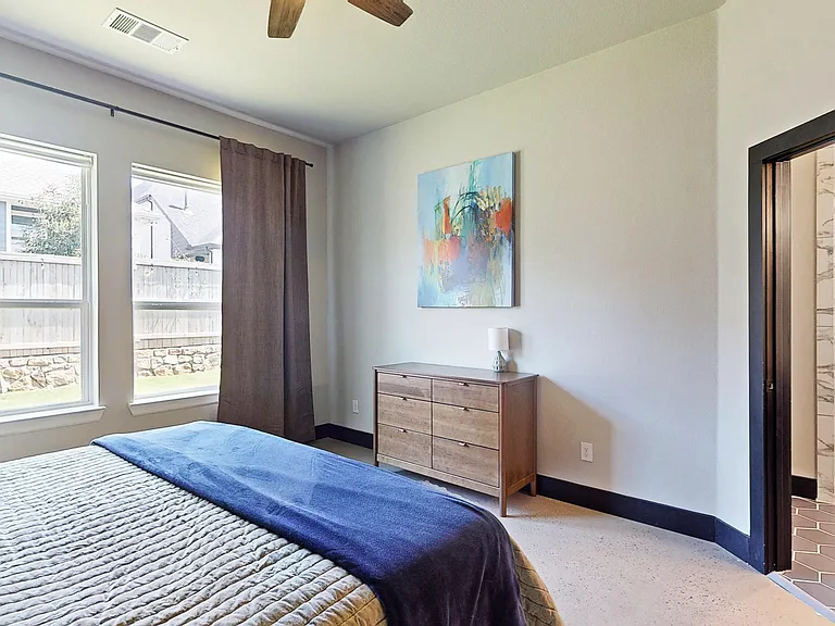 2504 Lazy Dog Ln — Photo 19
