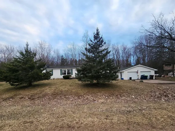 19933 Lakefield Rd, Merrill, MI 48637