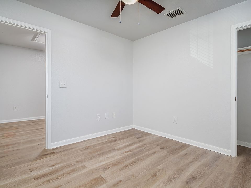 Bedroom2 (1)