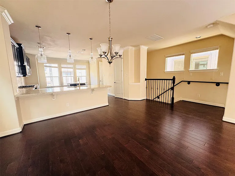 10009 Spring Shadows Park Cir — Photo 7