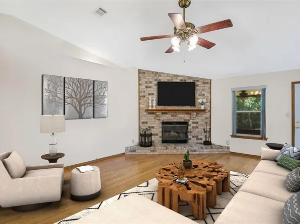 2044 Reef St, Pensacola, FL 32506