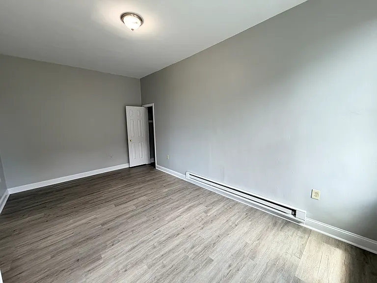 393-399 Main St #206 — Photo 3