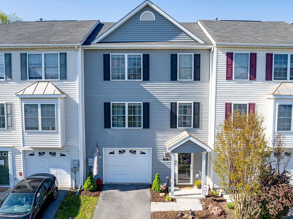 1st image of 150 Windstone Dr