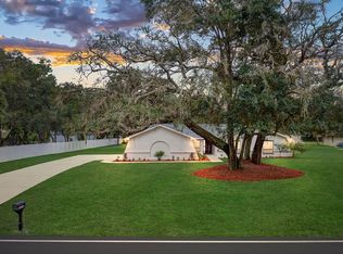 10530 Lakeview Dr, New Port Richey, FL 34654