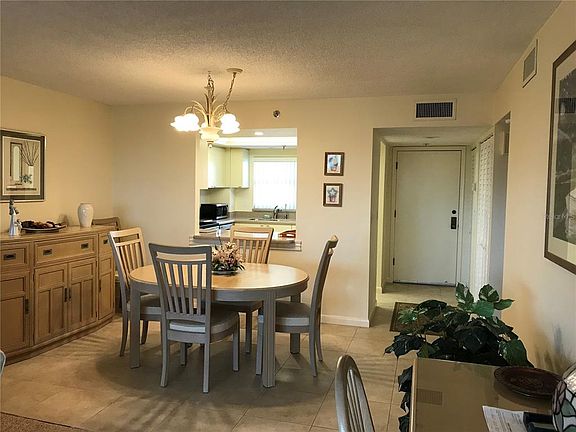 3rd image of 1001 Benjamin Franklin Dr Unit 409