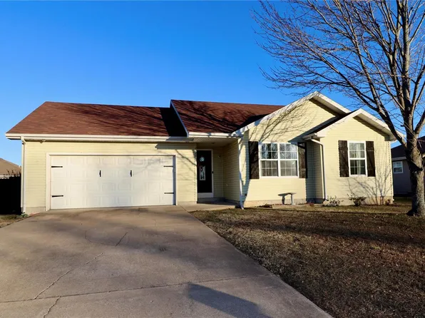 2328 Cranberry Ln, Lebanon, MO 65536