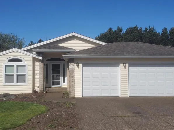 1230 SW Sailfish Loop, Waldport, OR 97394