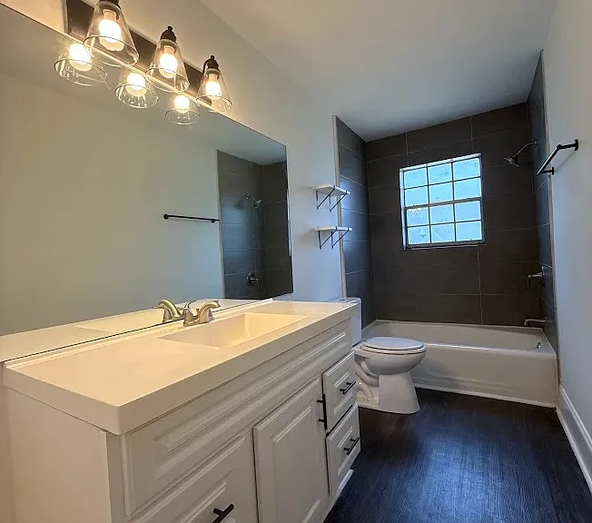 White Oak Townhomes — Photo 11