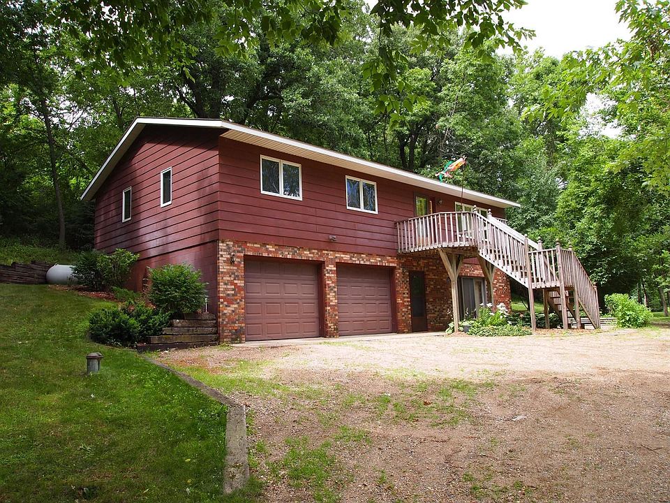 3 bedroom 3 bath rambler next to beautiful Lake Koronis