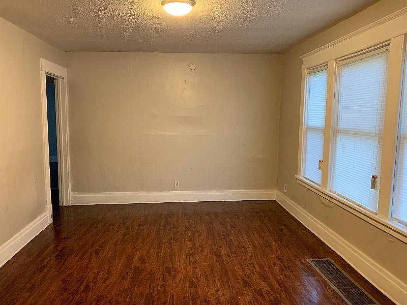 1st image of 447 Norfolk Ave