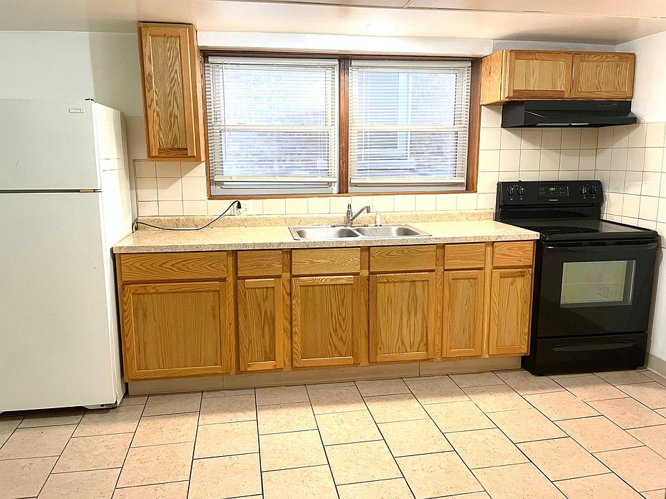 2nd image of 5452 N Central Ave #G