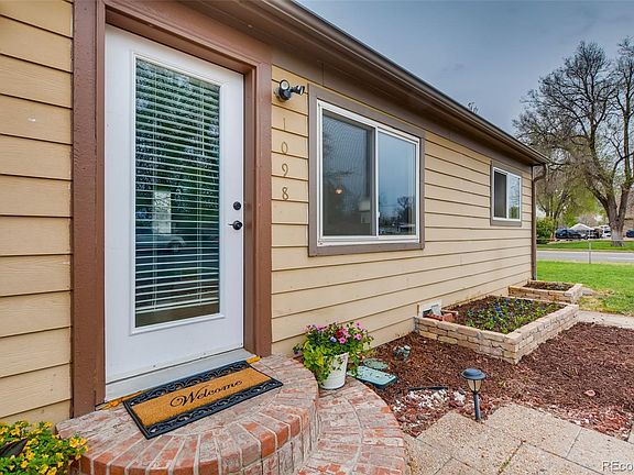2nd image of 1098 S Canosa Ct