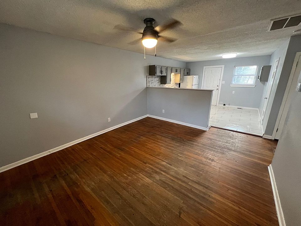 1st image of 3607 Parker St #3607