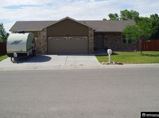 1508 Loch Tay Blvd, Rawlins, WY 82301