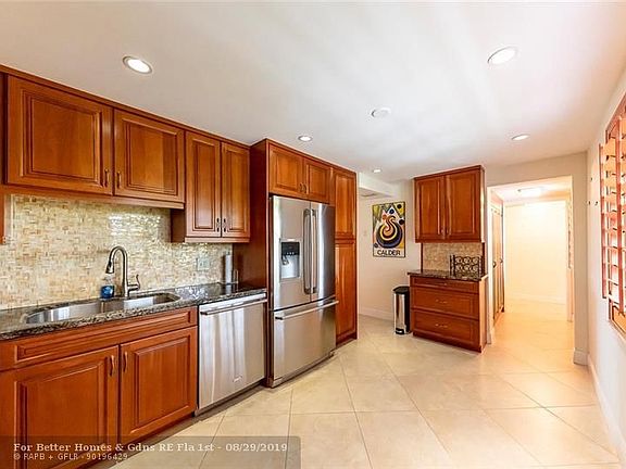 3rd image of 806 Cypress Blvd APT 509