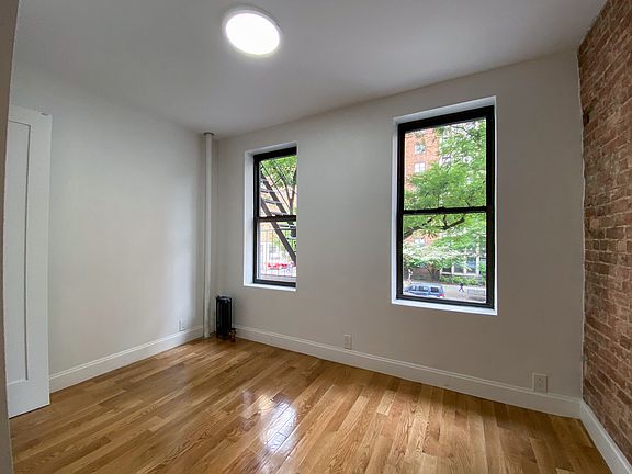 4th image of 592 Amsterdam Ave #4