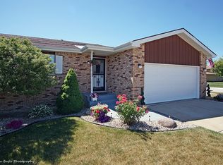 1004 Tomahawk Rd, Dyer, IN 46311