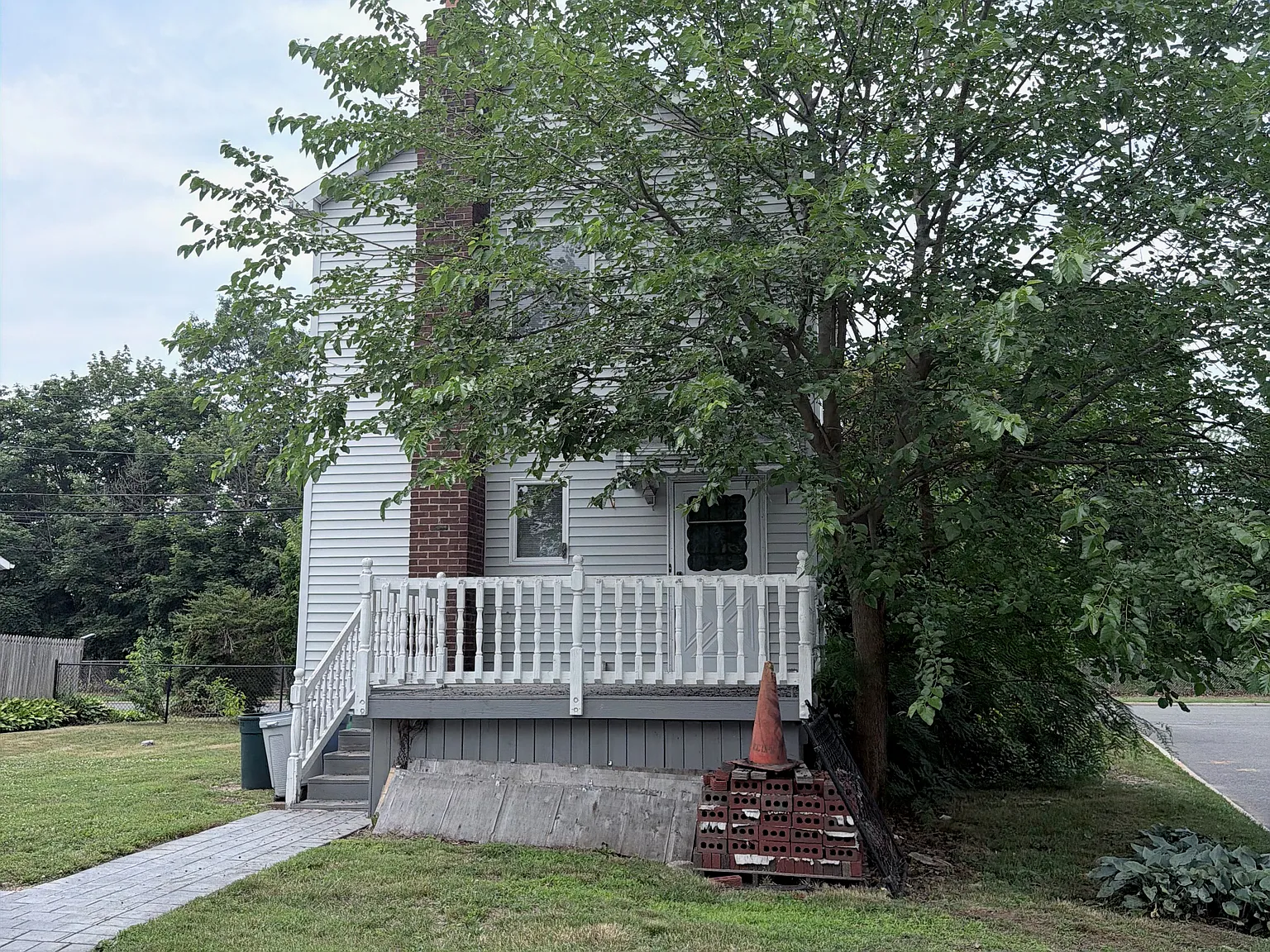 3 bed, 1264 sqft, $4,500 — Photo 2