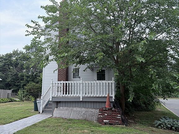 2nd image of 34 Parkside Dr