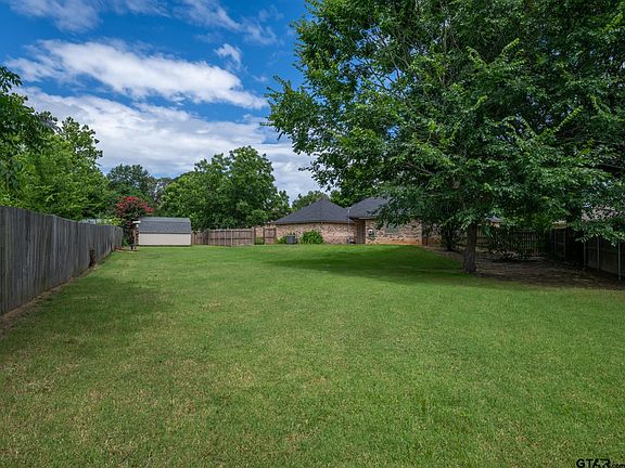 5th image of 308 Briarcrest Dr