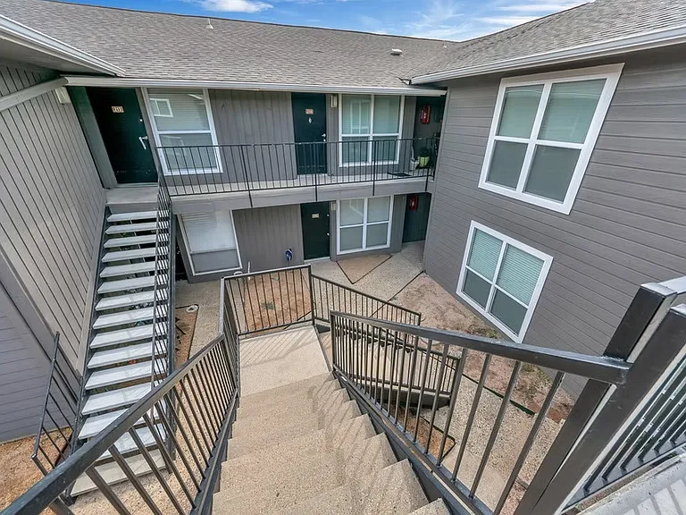 A welcoming community atmosphere with easy access to everything Grapevine has to offer.