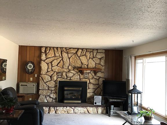 Upper Level Living 