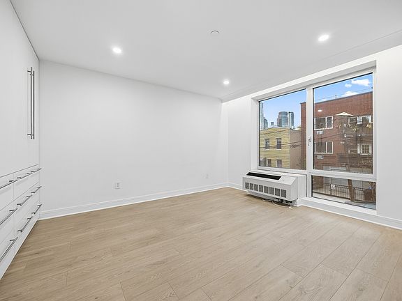 2nd image of 184 Eagle St APT 2C