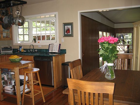 View of Kitchen/Breakfast Area from Living Room