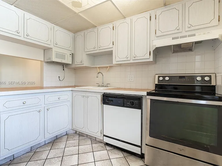 7877 Golf Circle Dr #108 — Photo 2
