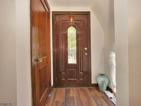 4th image of 288 Washington Ave