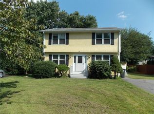35 Abbott St, Cranston, RI 02920